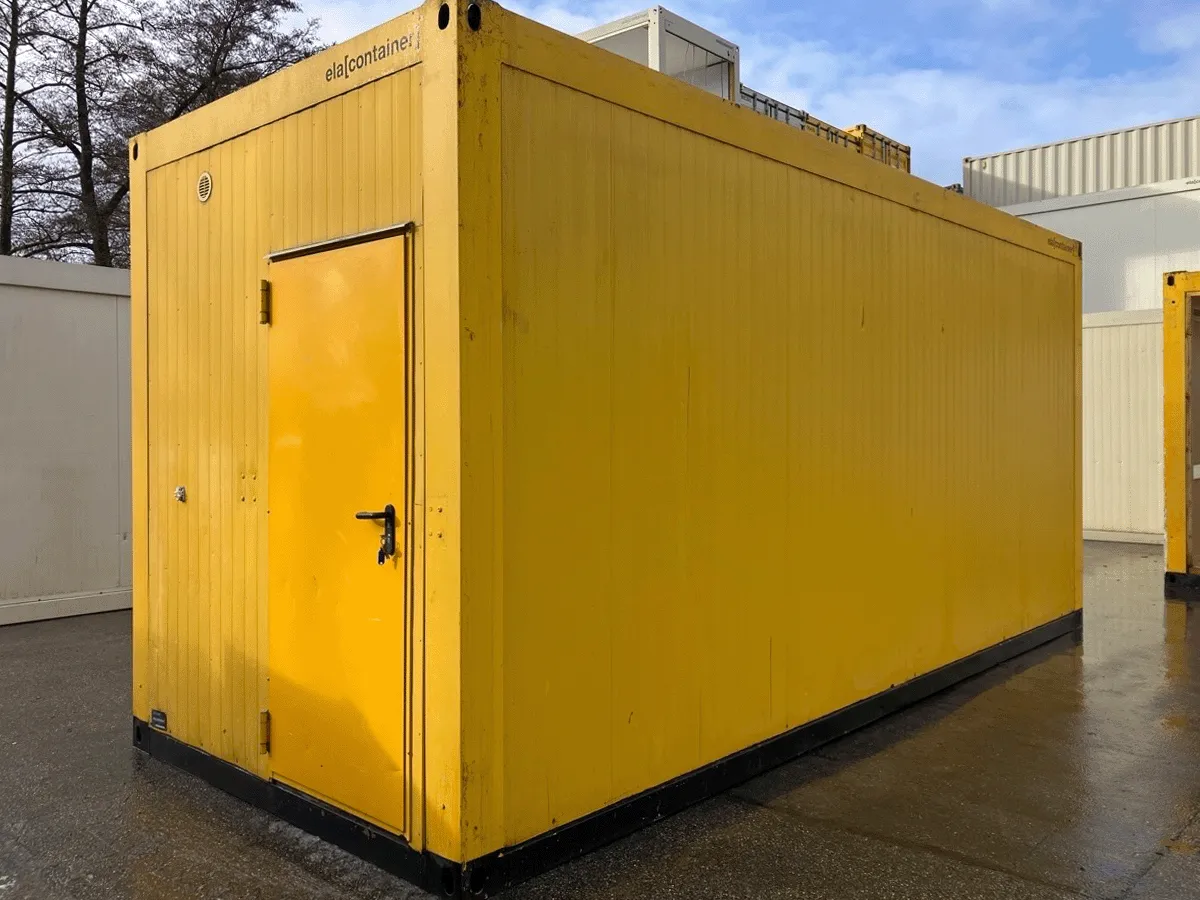 gebrauchter buerocontainer 20 fuss gelb mit eingangstuer aussenansicht containeranlage