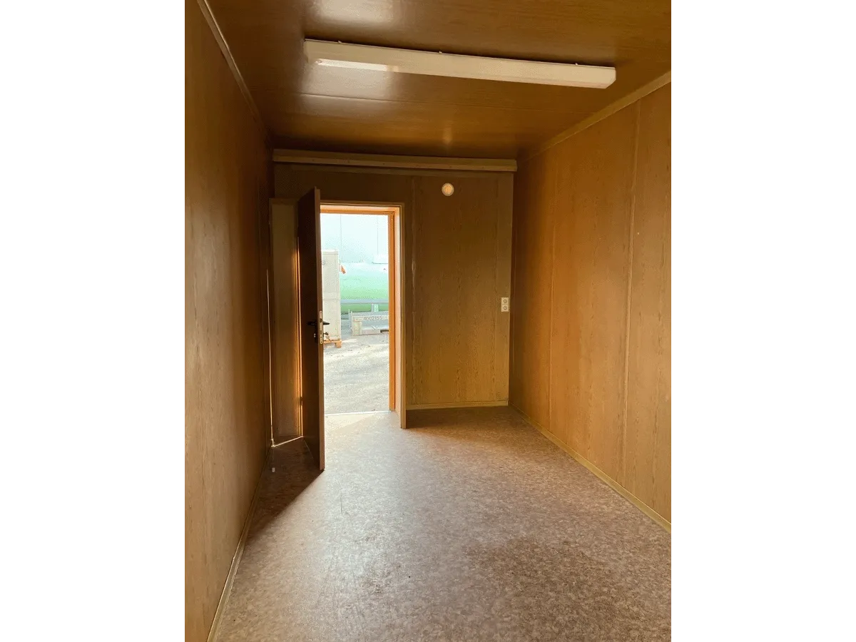 buerocontainer innenraum mit tuerausgang pvc boden bueroeinheit gebraucht