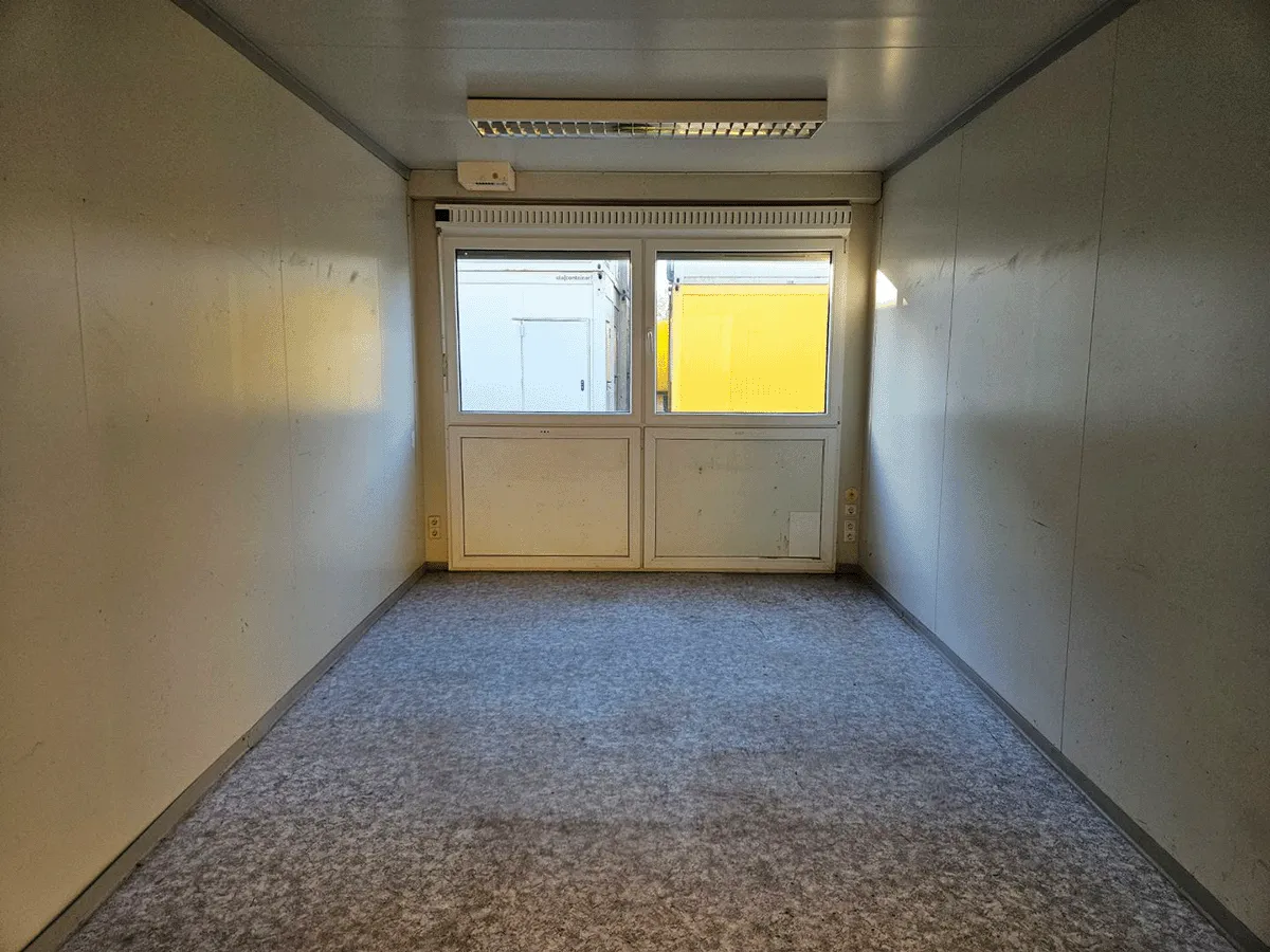 buerocontainer innenraum mit fensterfront pvc boden bueroeinheit gebraucht