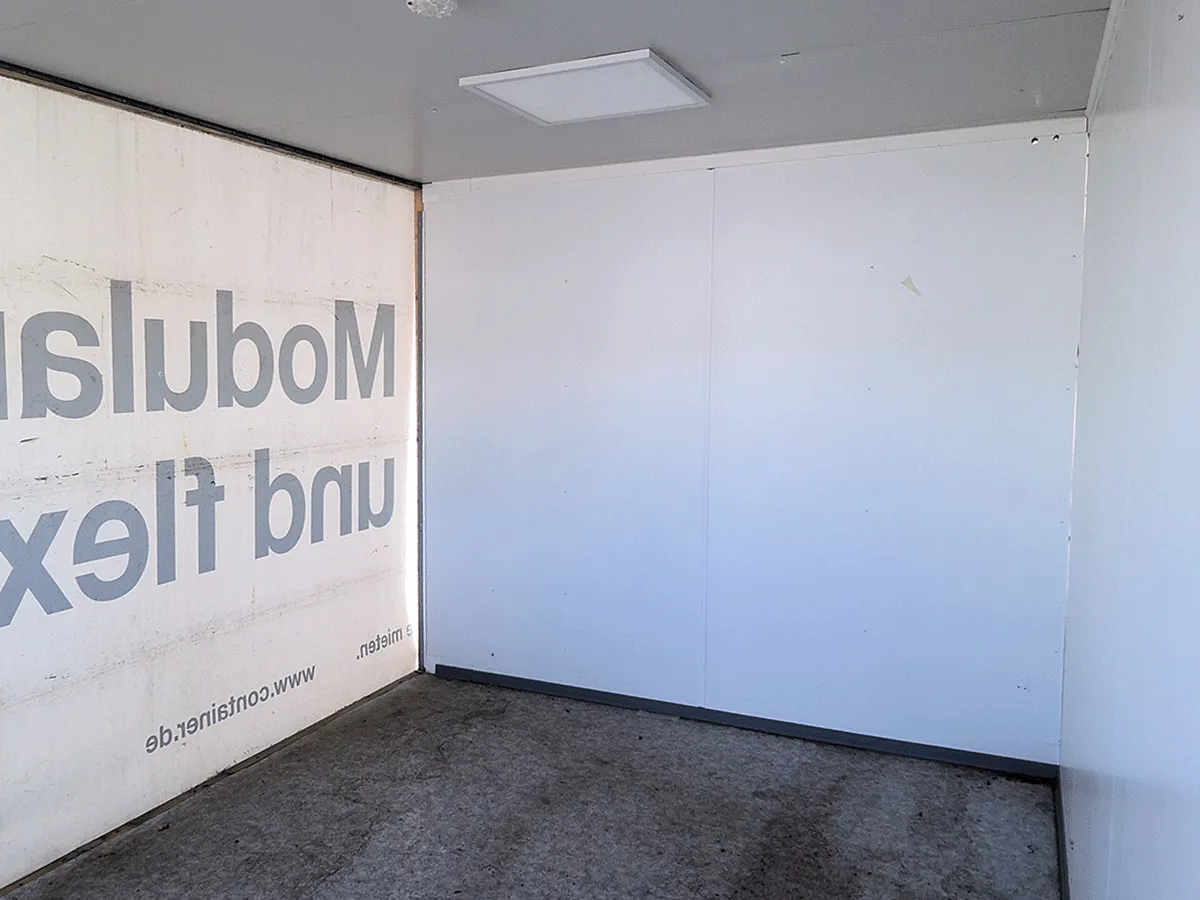 innenraum buerocontainer leer pvc boden modulcontainer buero gebraucht