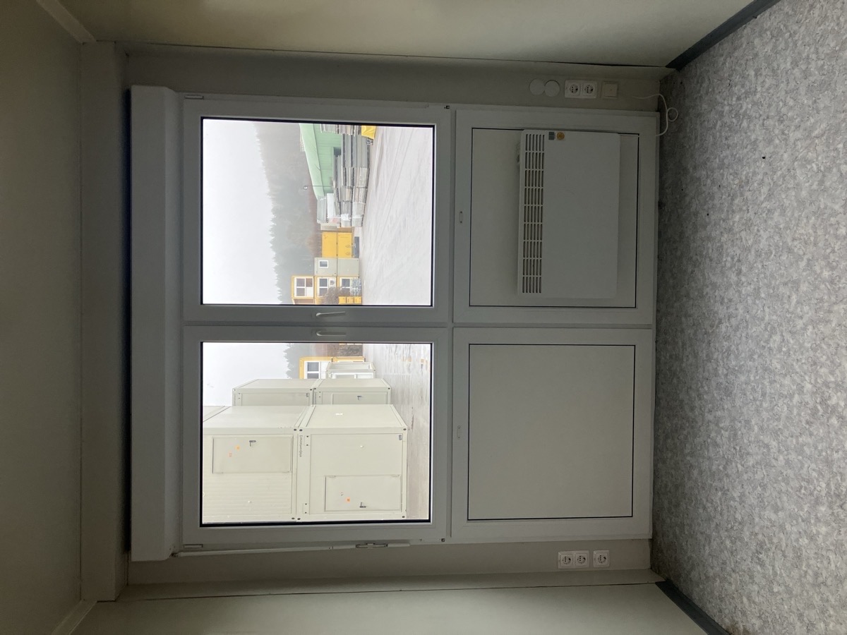 Gebrauchter 20 Fuß Bürocontainer Innenansicht mit Doppelfenster Heizung