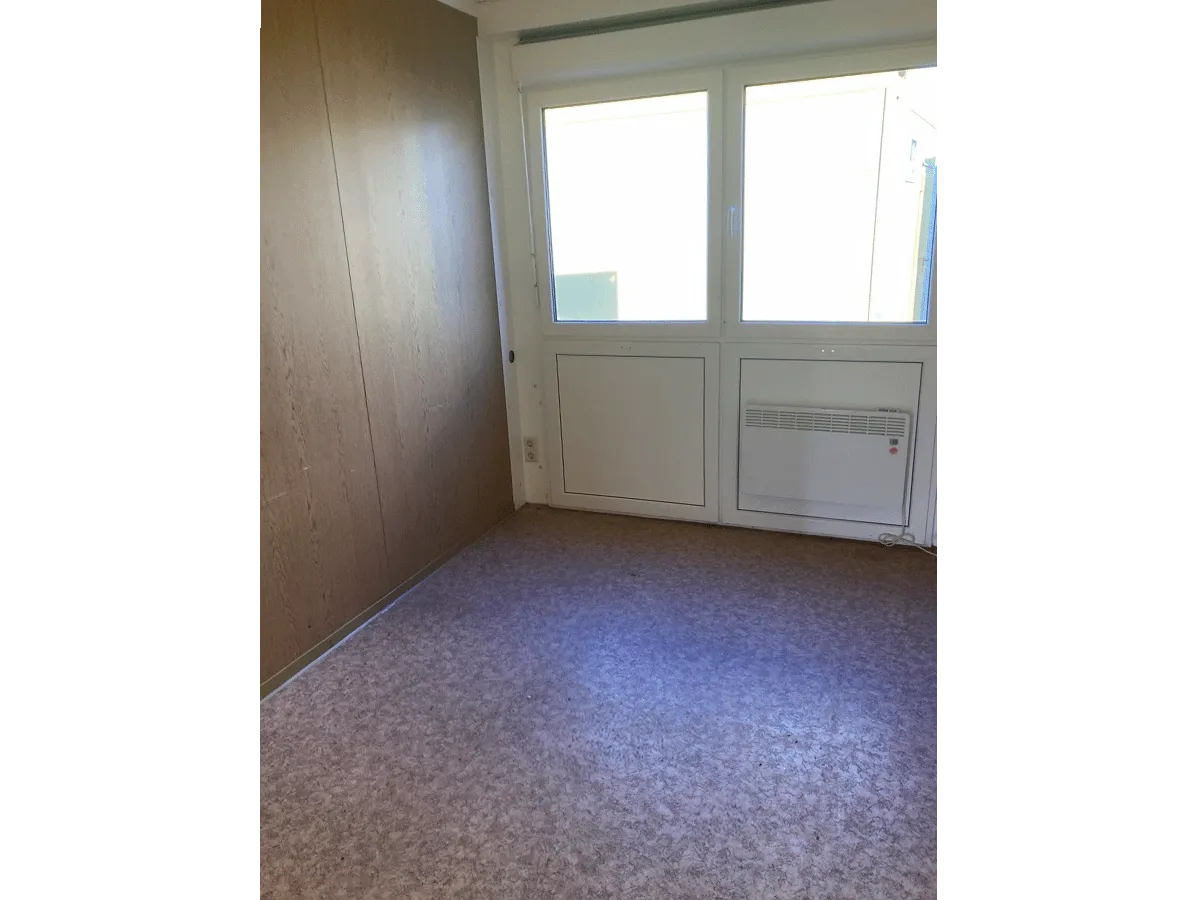 innenraum bürocontainer gebraucht mit fenster heizung und pvc boden