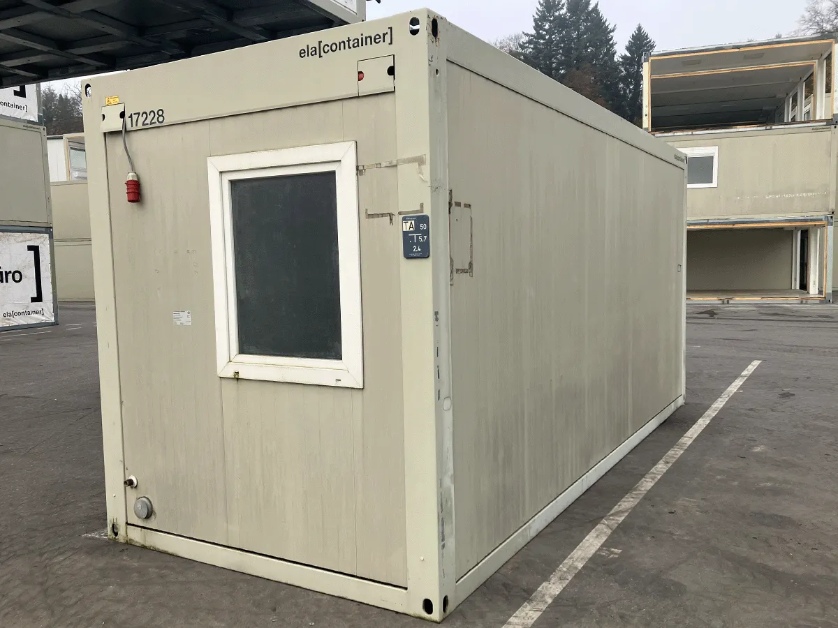 Sanitärcontainer außen grau mit Fenster