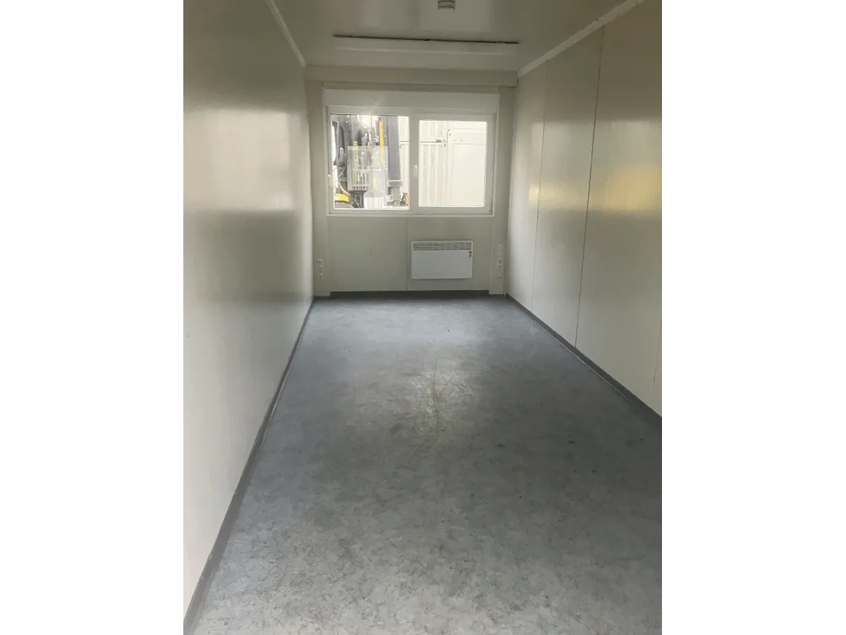 innenansicht 20 fuß bürocontainer gebraucht mit fenster und heizung