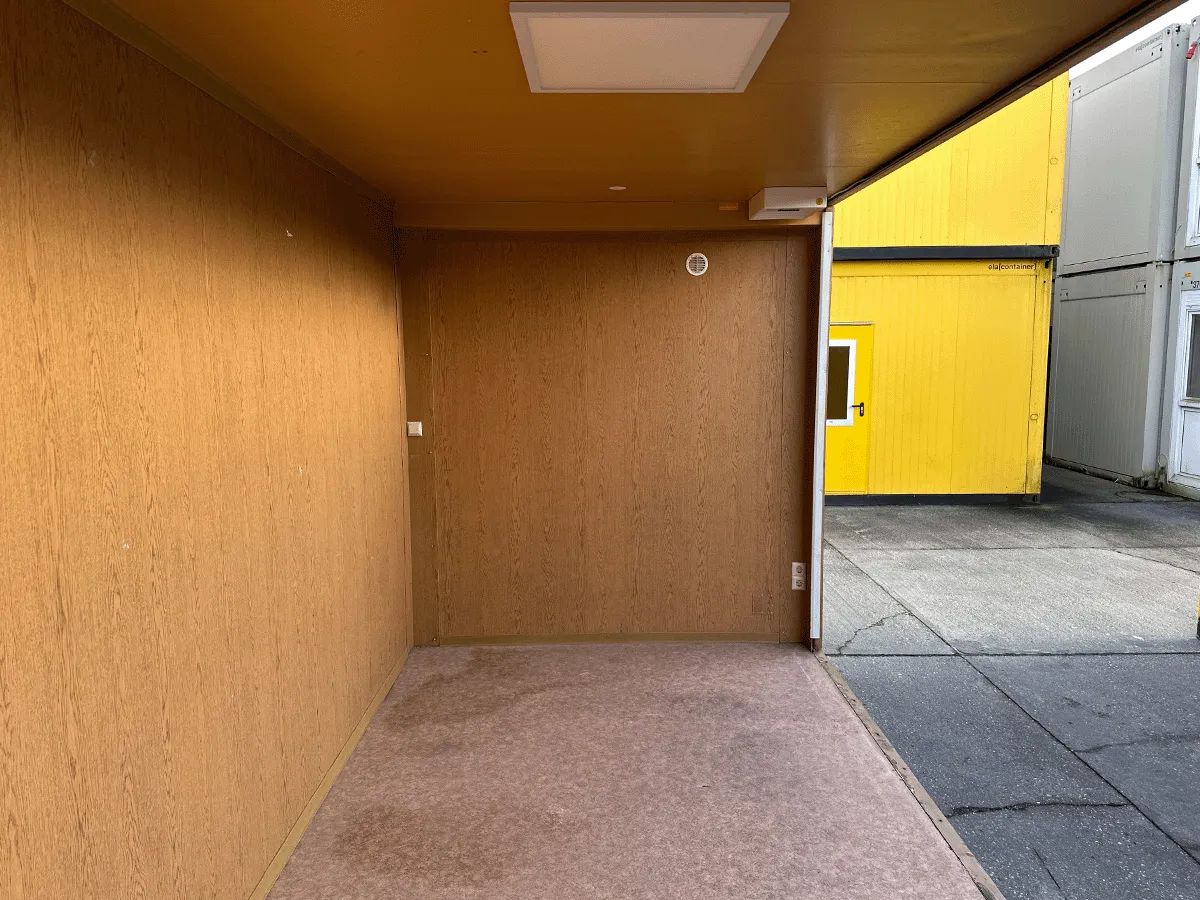 buerocontainer innenraum offen leer pvc boden modulcontainer